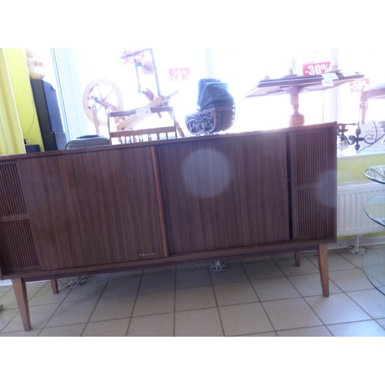 Radijas +patefonas kodas 25RG160