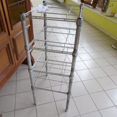 Stovas buteliams kodas 25RG224