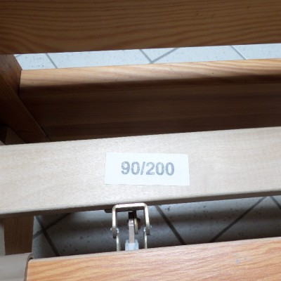 Lova kodas 24LI30