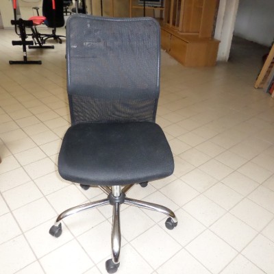 Kėdė kodas 25RG220